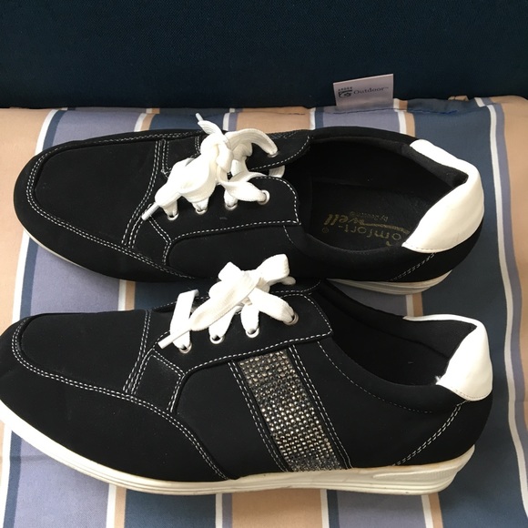 Womens sneakers - Picture 2 of 4